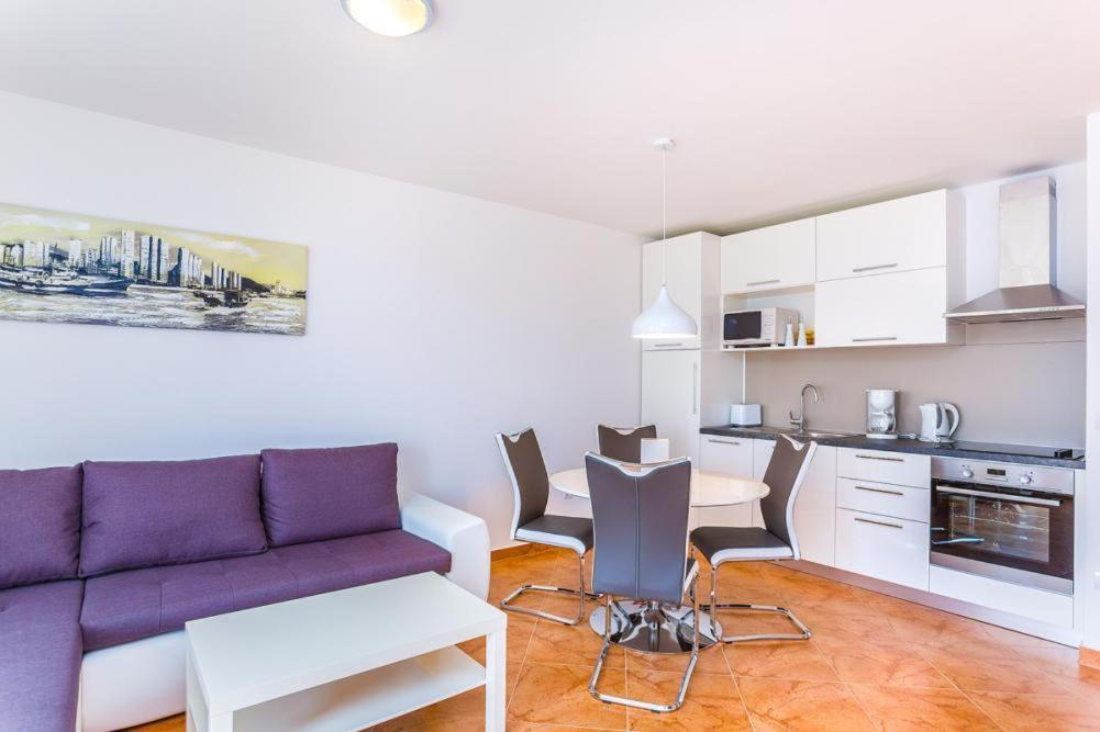Bella Vita Apartment Ližnjan Exterior foto